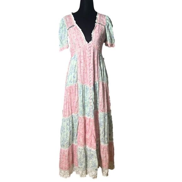 LOVESHACKFANCY NESSIE PANELLED LACE PRINT NWOT V NECK MAXI DRESS SZ 4 - Picture 2 of 10